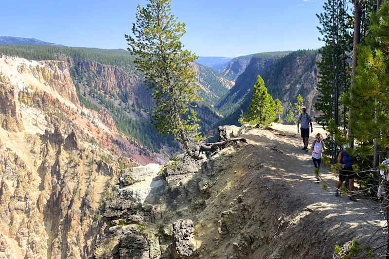 Everything You Need to Know About Traveling to Yellowstone National Park 