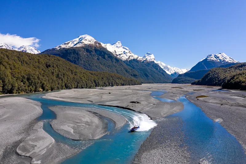 Best Time to Visit Queenstown and Fiordland